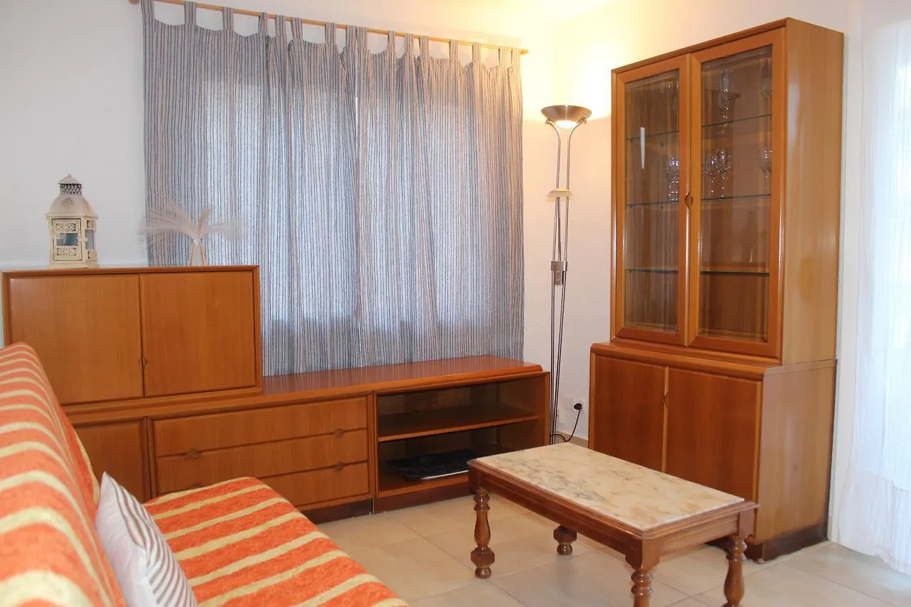 Salou Platja Llarga Apartamentos Nuria 0*,  스페인
